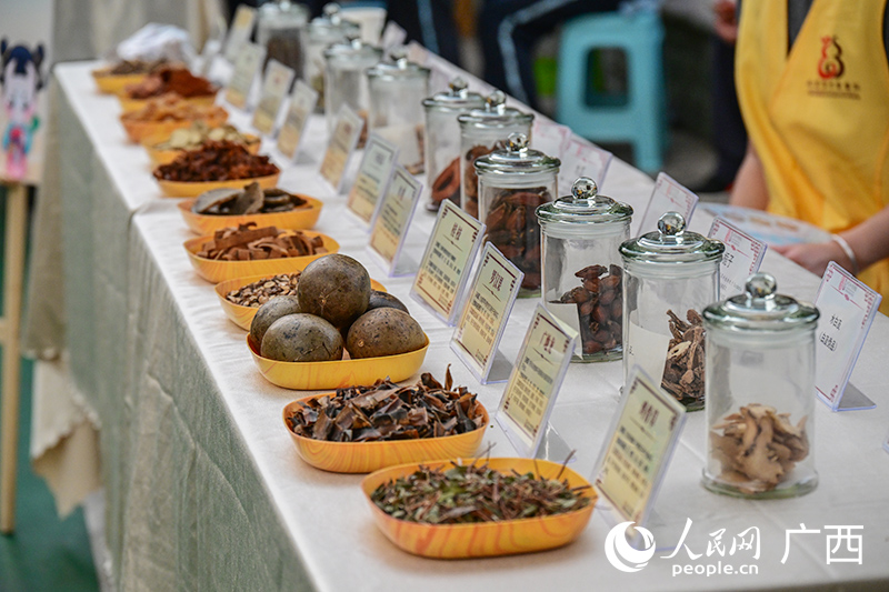 何以“圈粉”Z世代?不朽情缘广西:中医(图5) 何以“圈粉”Z世代?不朽情缘广西:中医(图5)